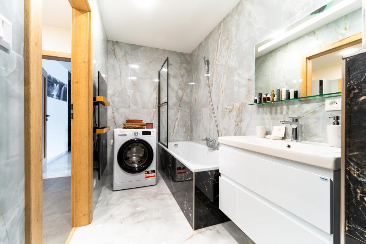 Apartman Discreet Kysucke Nove Mesto Buitenkant foto