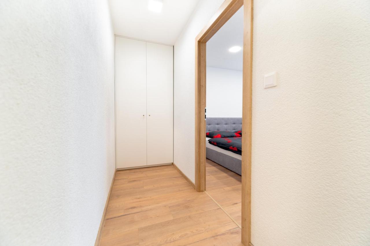 Apartman Discreet Kysucke Nove Mesto Buitenkant foto